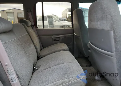 1996 Ford Explorer z USA, uszkodzony, nr VIN 1FMDU34XXTUD07943